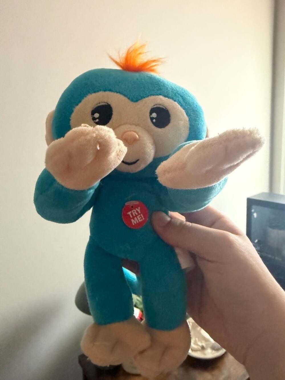 WowWee Fingerlings Blue Monkey Plush Toy With Try Me Tag